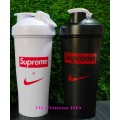 Supreme 600ml shaker.